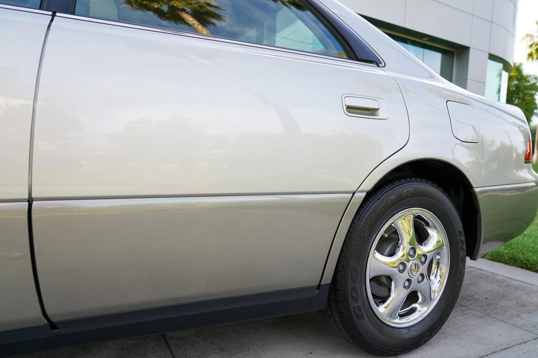 1998 Lexus ES 3rd Gen - Image 31 of 31
