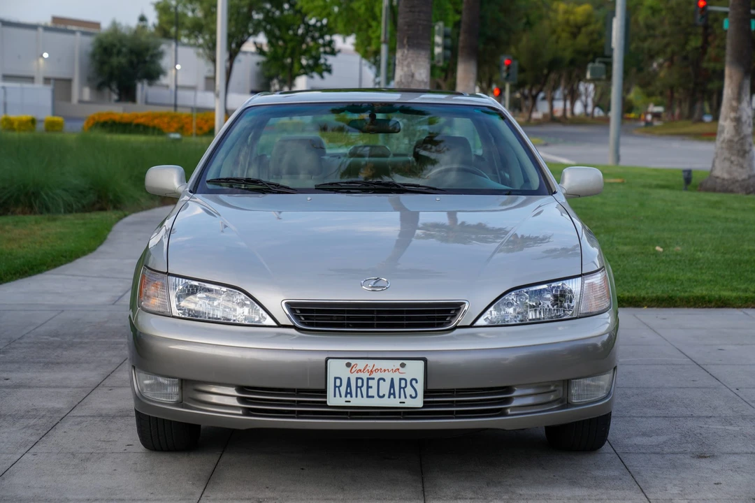 1998 Lexus ES 3rd Gen - Image 3 of 31