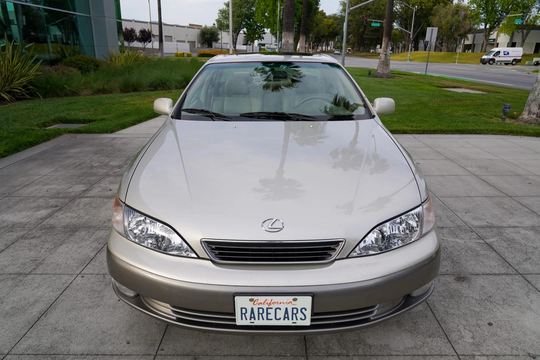 1998 Lexus ES 3rd Gen - Image 4 of 31