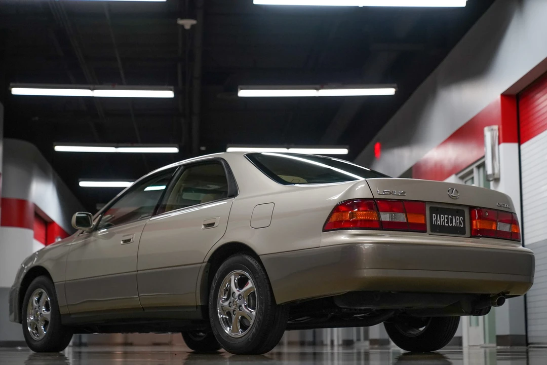 1998 Lexus ES 3rd Gen - Image 6 of 31
