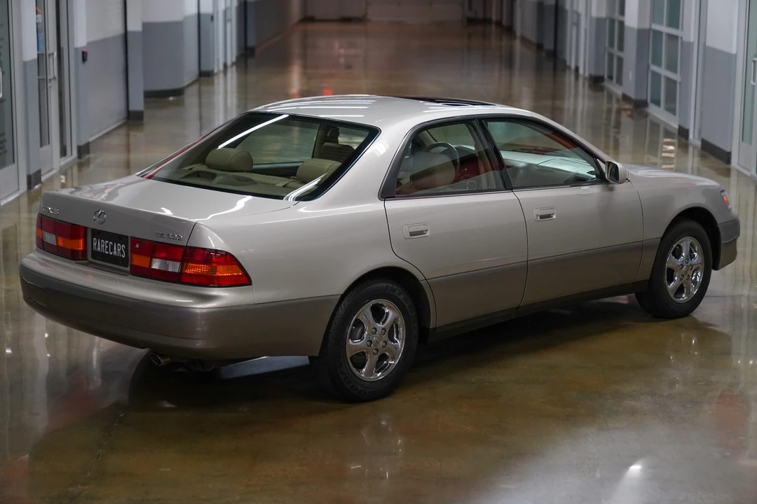 1998 Lexus ES 3rd Gen - Image 10 of 31
