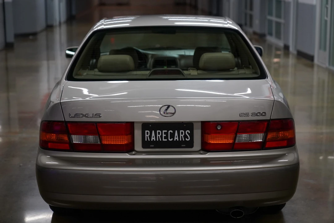1998 Lexus ES 3rd Gen - Image 7 of 31