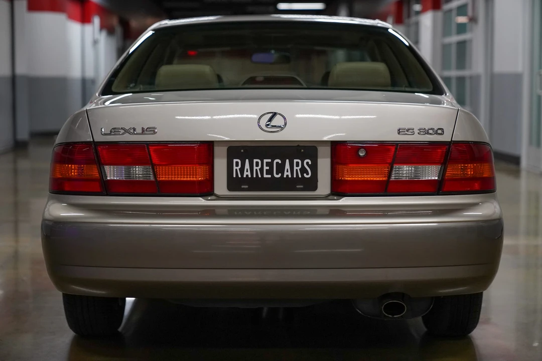 1998 Lexus ES 3rd Gen - Image 8 of 31