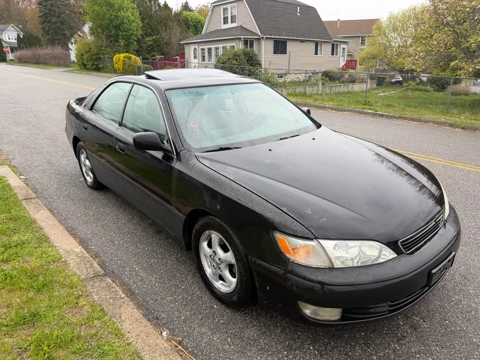 1998 Lexus GS 2nd Gen - Image 2 of 8