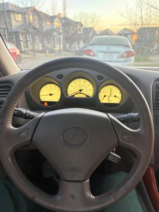 1998 Lexus GS 2nd Gen - Image 11 of 16