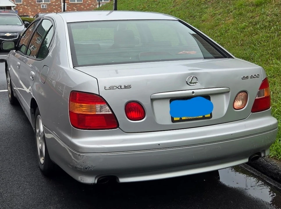 1998 Lexus GS 2nd Gen - Image 11 of 27