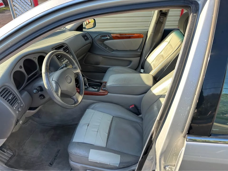 1998 Lexus GS 2nd Gen - Image 6 of 10