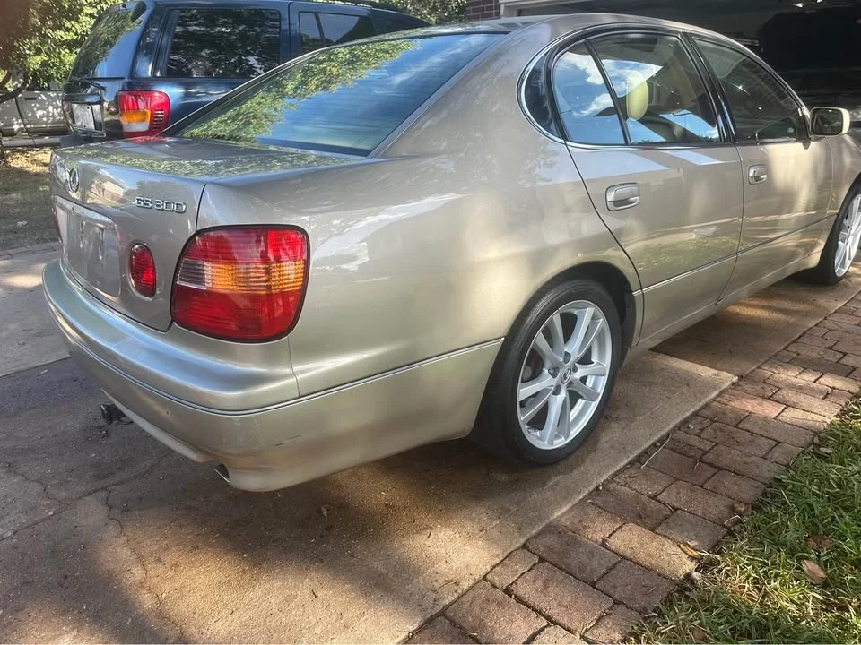 1998 Lexus GS 2nd Gen - Image 4 of 8
