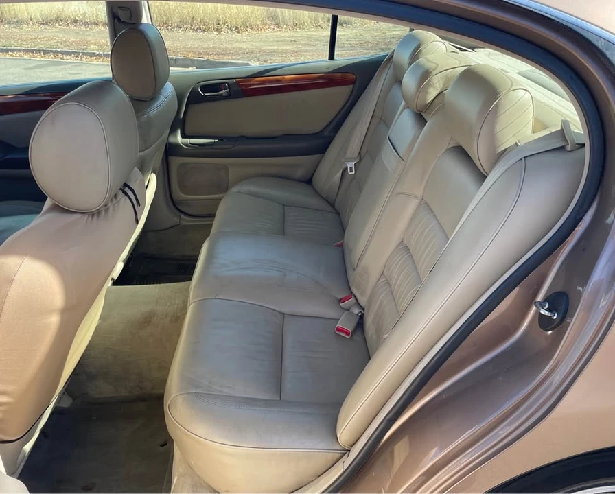 1998 Lexus GS 2nd Gen - Image 10 of 17