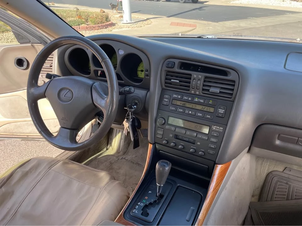 1998 Lexus GS 2nd Gen - Image 14 of 17