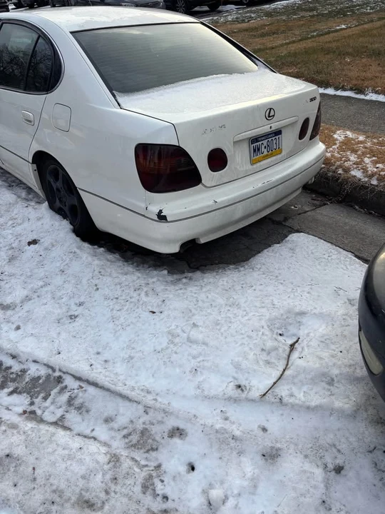 1998 Lexus GS 2nd Gen - Image 2 of 3