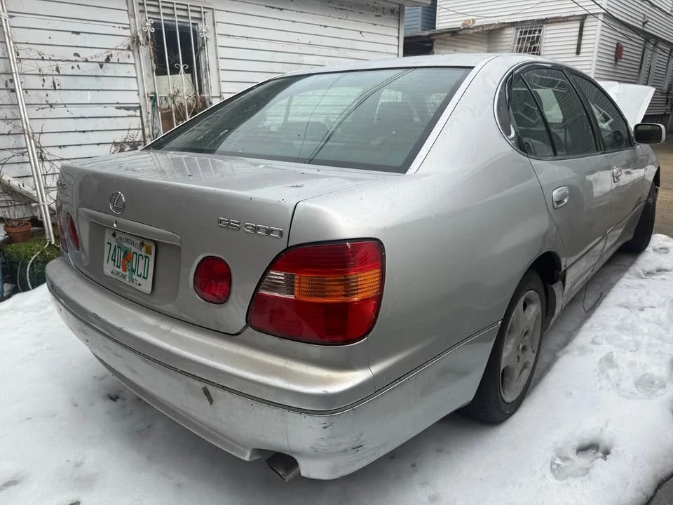 1998 Lexus GS 2nd Gen - Image 3 of 11
