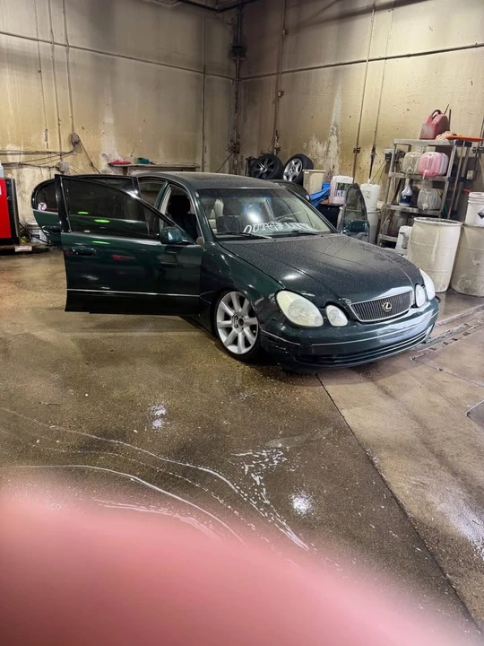 1998 Lexus GS 2nd Gen - Image 2 of 12