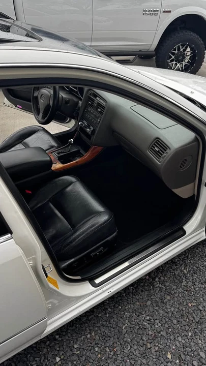 1998 Lexus GS 2nd Gen - Image 11 of 14