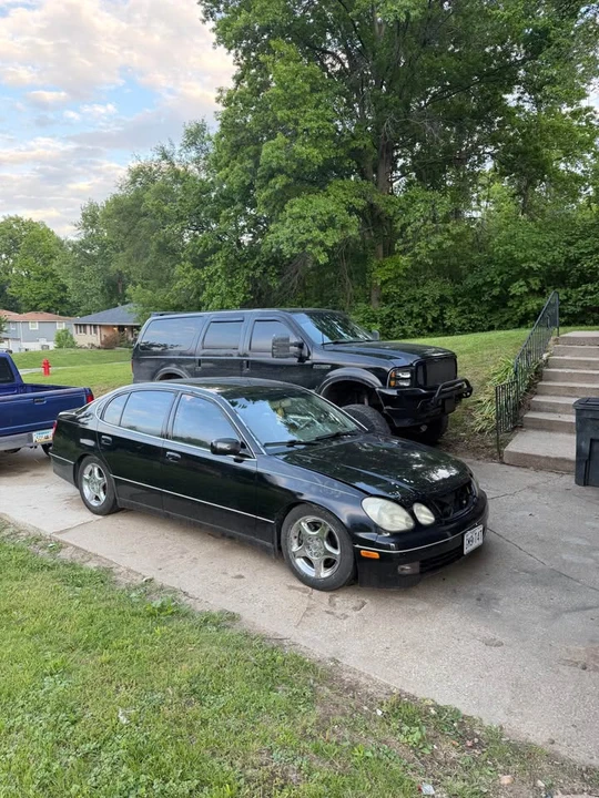 1998 Lexus GS 2nd Gen - Image 2 of 5