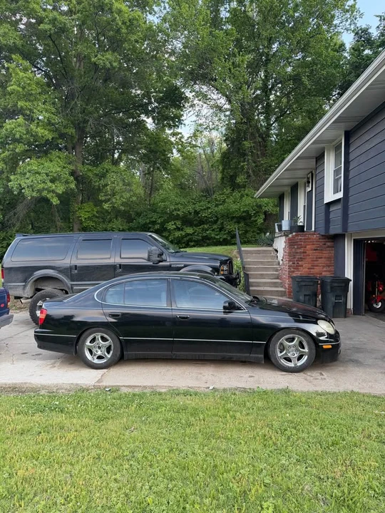 1998 Lexus GS 2nd Gen - Image 3 of 5
