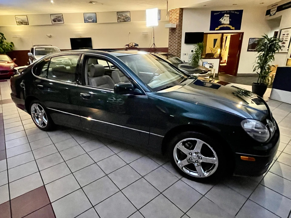 1998 Lexus GS 2nd Gen - Image 11 of 31