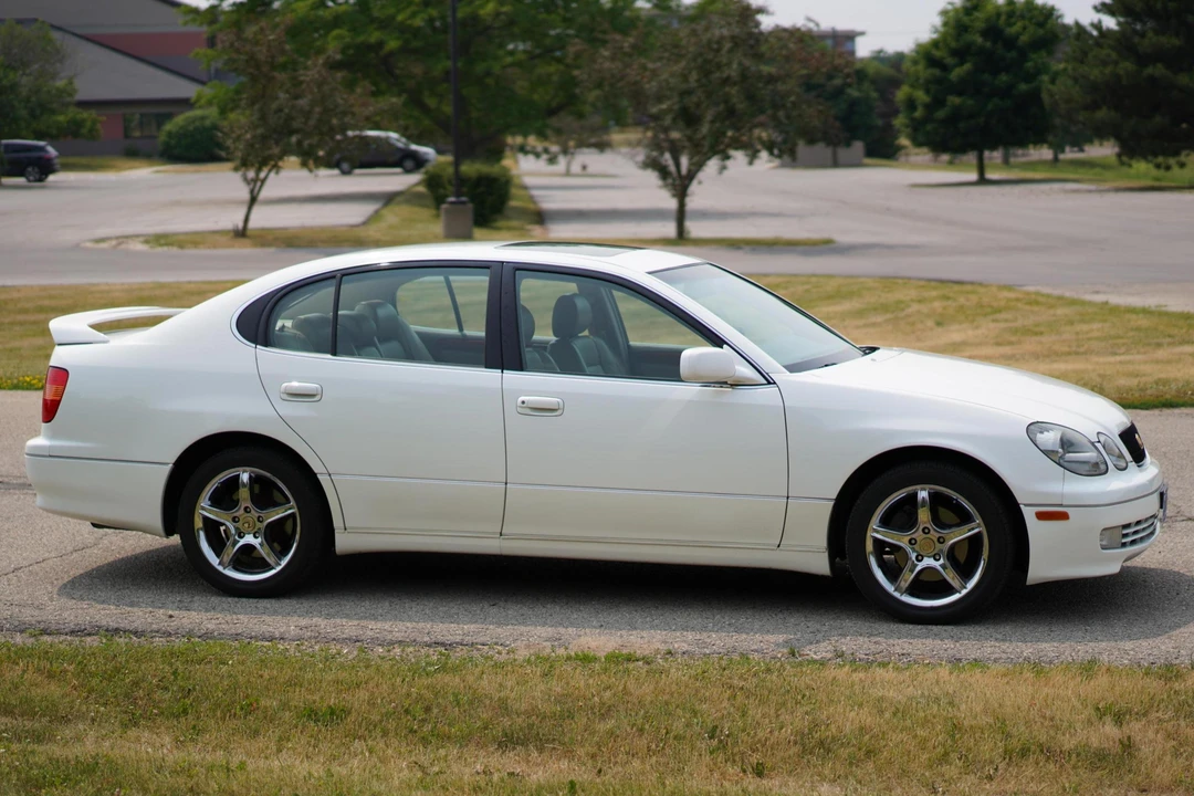 1998 Lexus GS 2nd Gen - Image 3 of 31