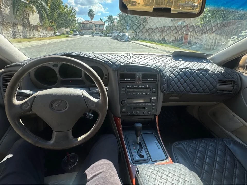 1998 Lexus GS 2nd Gen - Image 11 of 12