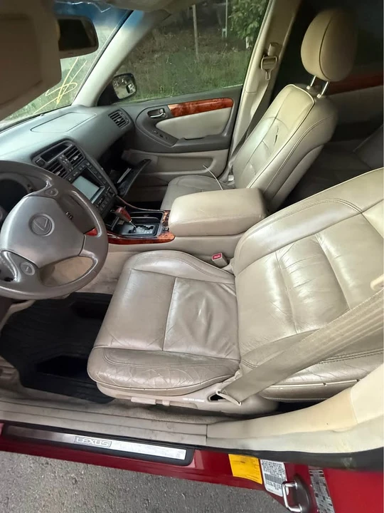 1998 Lexus GS 2nd Gen - Image 6 of 9
