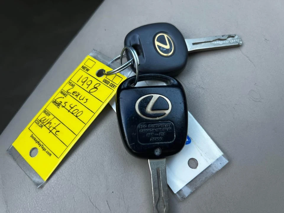 1998 Lexus GS 2nd Gen - Image 11 of 17
