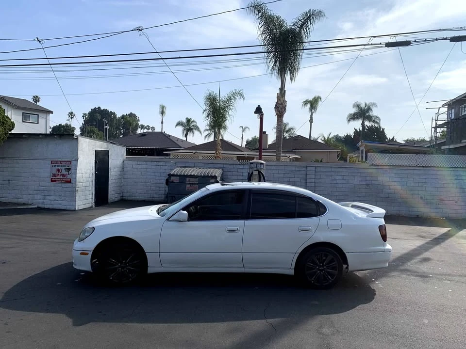 1998 Lexus GS 2nd Gen - Image 3 of 11