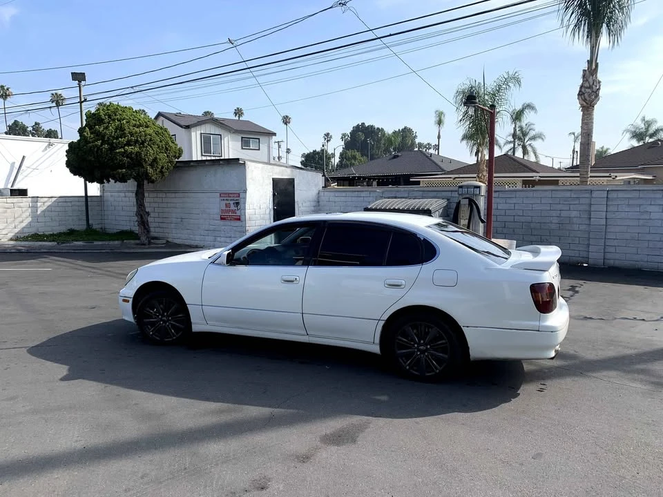 1998 Lexus GS 2nd Gen - Image 4 of 11