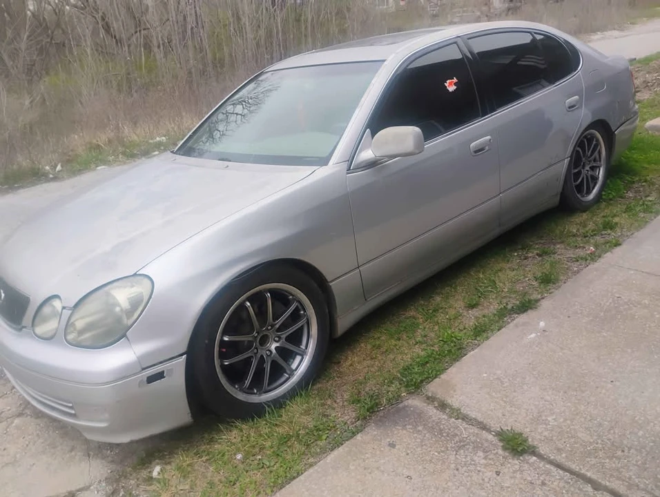 1998 Lexus GS 2nd Gen - Image 2 of 2