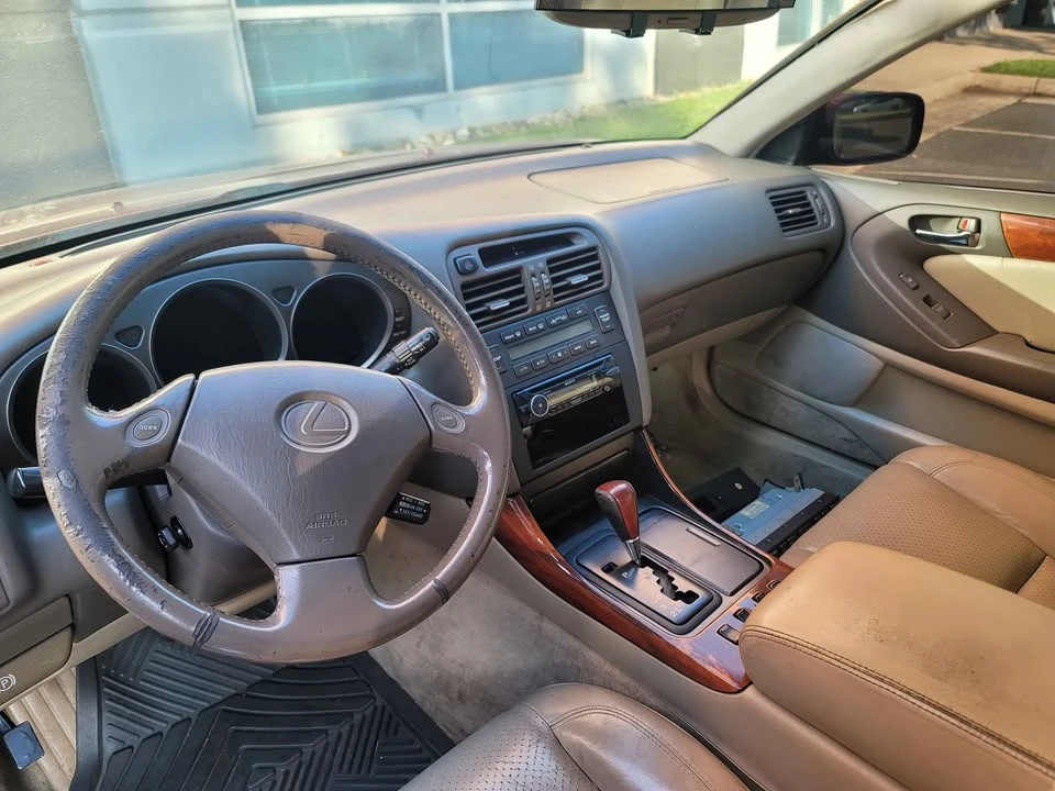 1998 Lexus GS 2nd Gen - Image 9 of 11