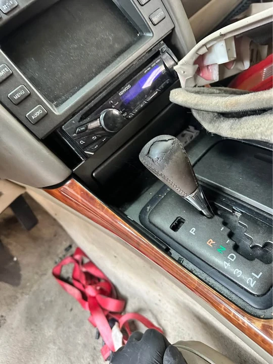 1998 Lexus GS 2nd Gen - Image 18 of 19