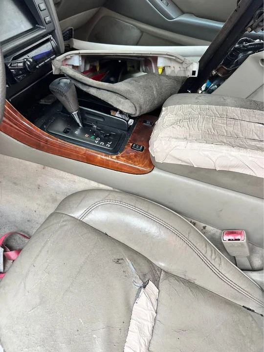 1998 Lexus GS 2nd Gen - Image 17 of 19
