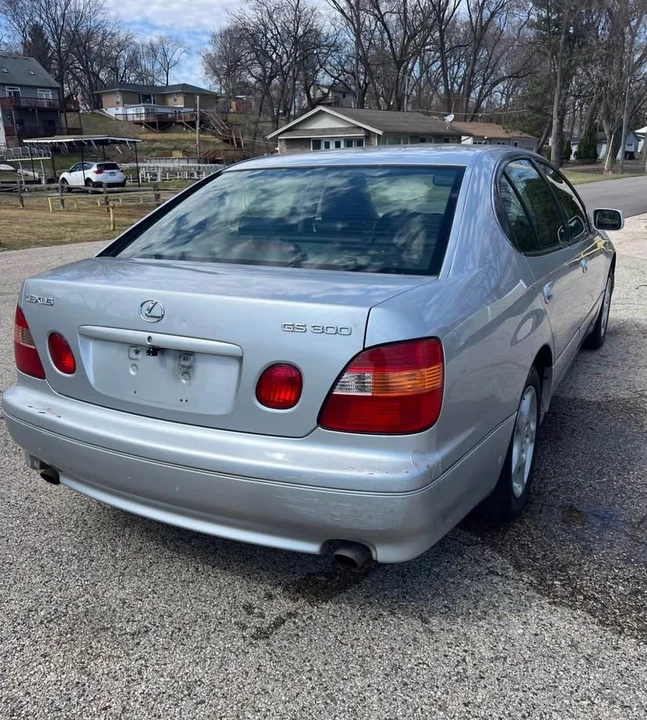 1998 Lexus GS 2nd Gen - Image 3 of 8