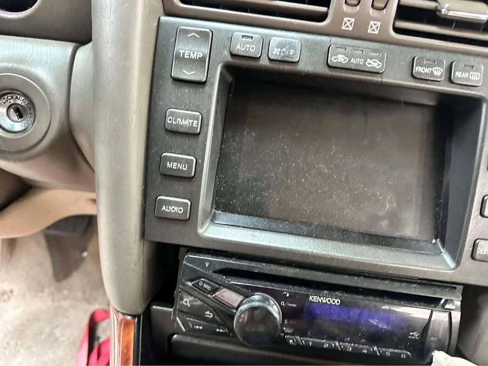 1998 Lexus GS 2nd Gen - Image 15 of 19
