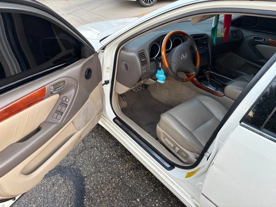 1998 Lexus GS 2nd Gen - Image 7 of 12