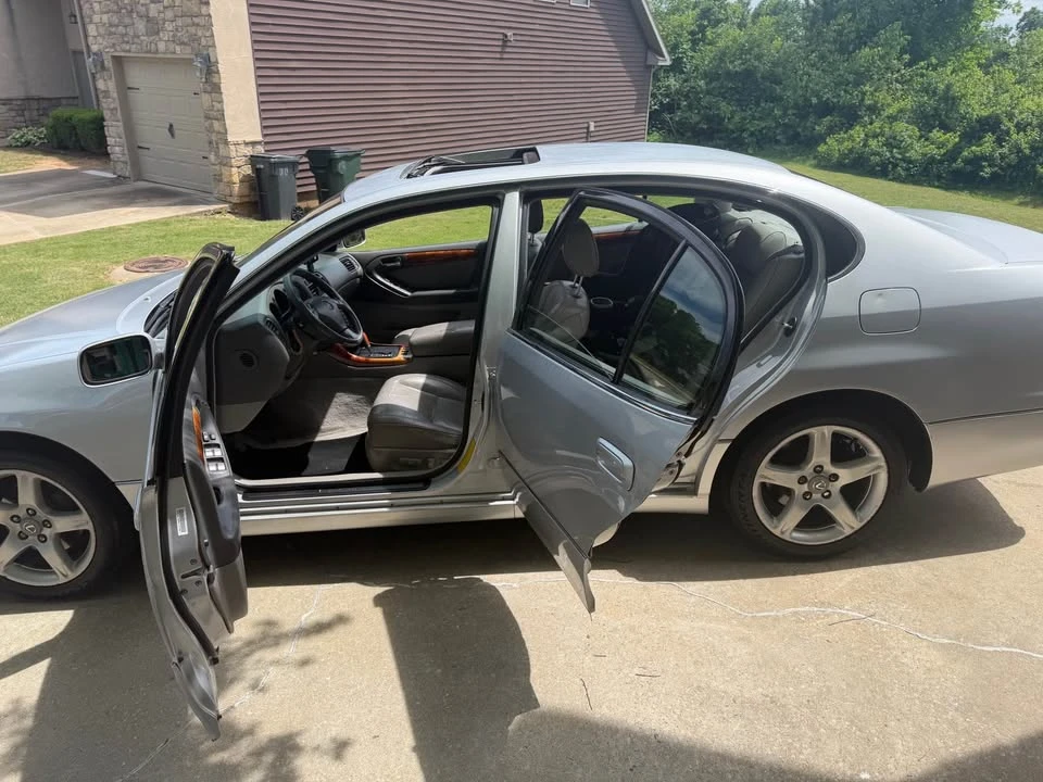 1998 Lexus GS 2nd Gen - Image 11 of 14