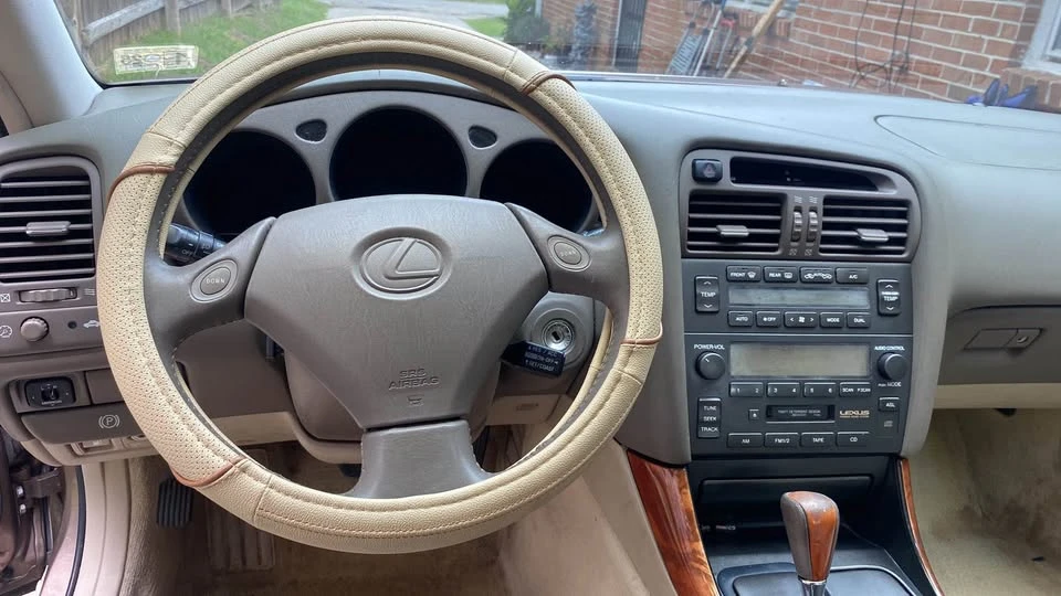 1998 Lexus GS 2nd Gen - Image 10 of 12