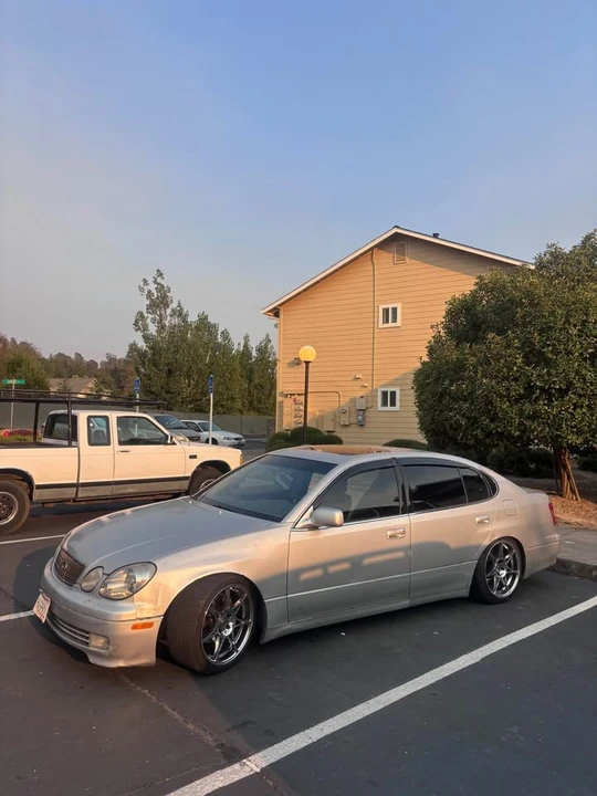 1998 Lexus GS 2nd Gen - Image 2 of 11