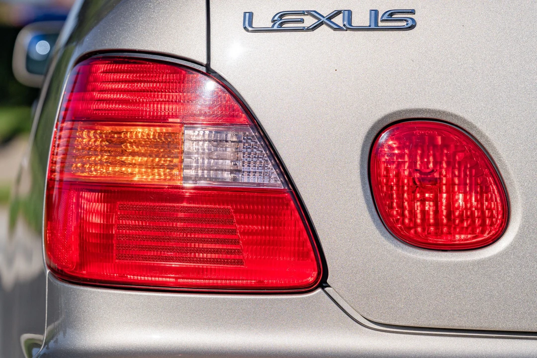 1998 Lexus GS 2nd Gen - Image 13 of 31