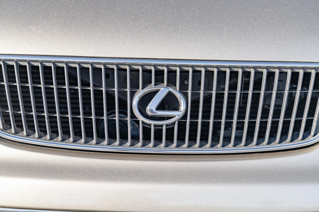 1998 Lexus GS 2nd Gen - Image 11 of 31