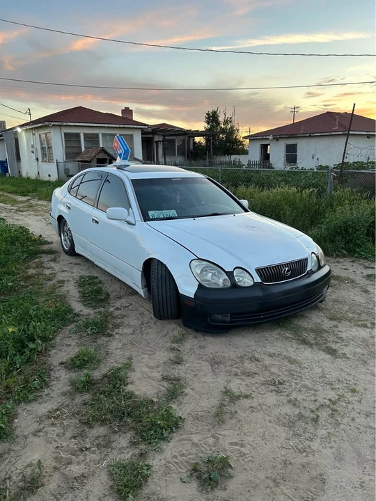 1998 Lexus GS 2nd Gen - Image 5 of 10