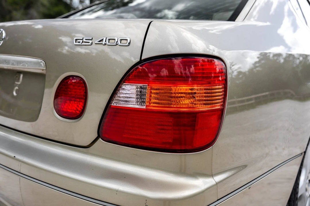1998 Lexus GS 2nd Gen - Image 24 of 31