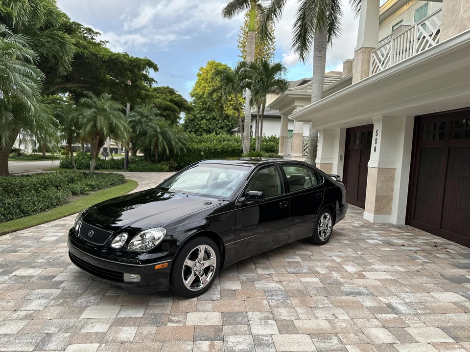 1998 Lexus GS 2nd Gen - Image 2 of 31
