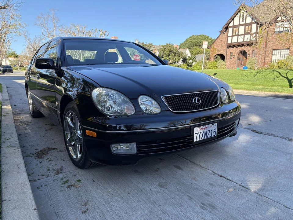 1998 Lexus GS 2nd Gen - Image 2 of 31