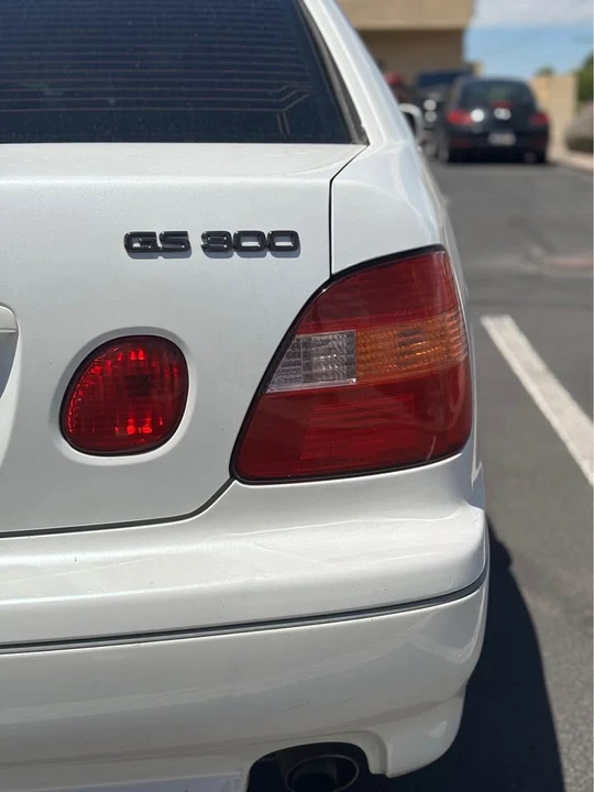 1998 Lexus GS 2nd Gen - Image 4 of 5