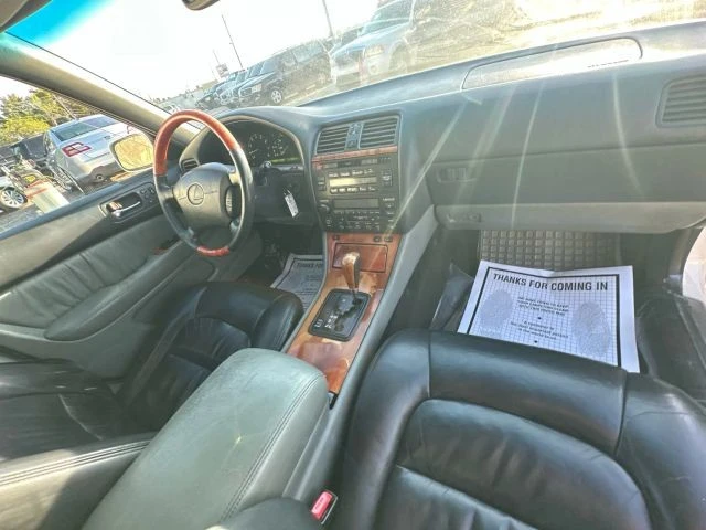 1998 Lexus LS 2nd Gen - Image 11 of 15