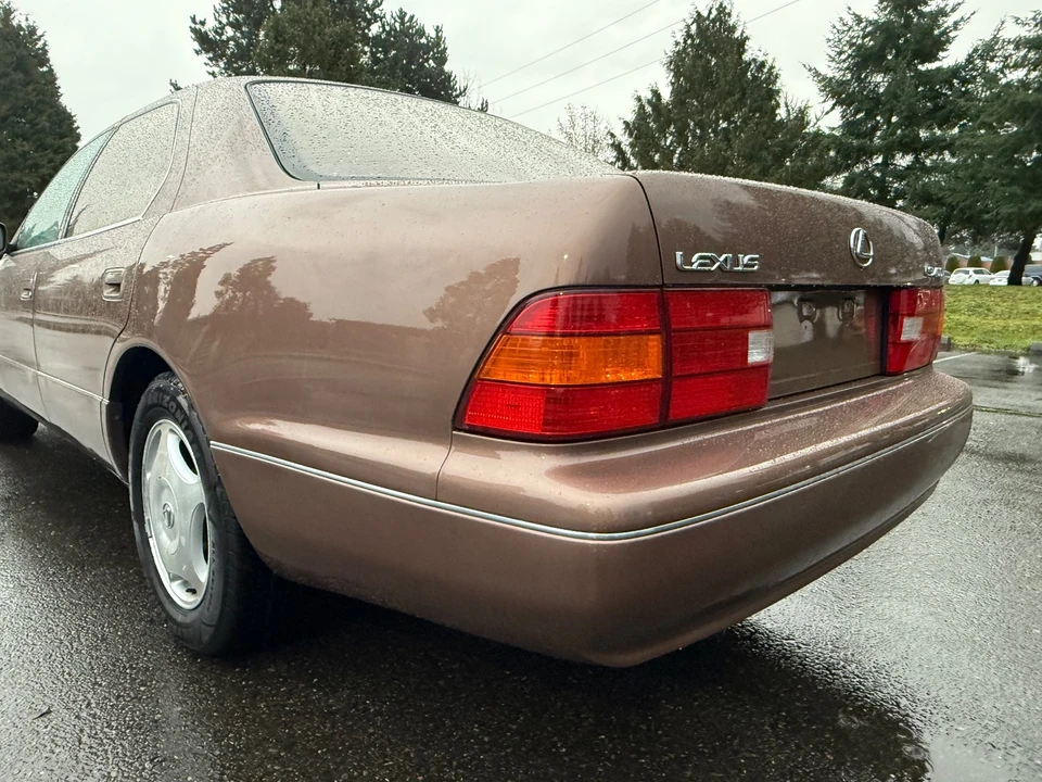 1998 Lexus LS 2nd Gen - Image 14 of 21