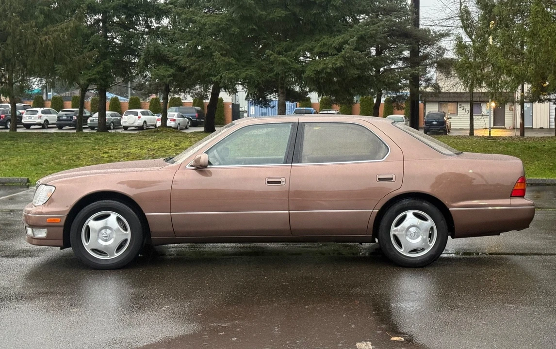1998 Lexus LS 2nd Gen - Image 12 of 21
