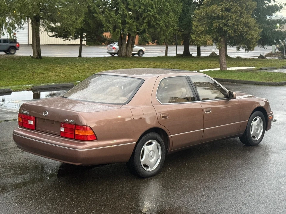 1998 Lexus LS 2nd Gen - Image 3 of 21
