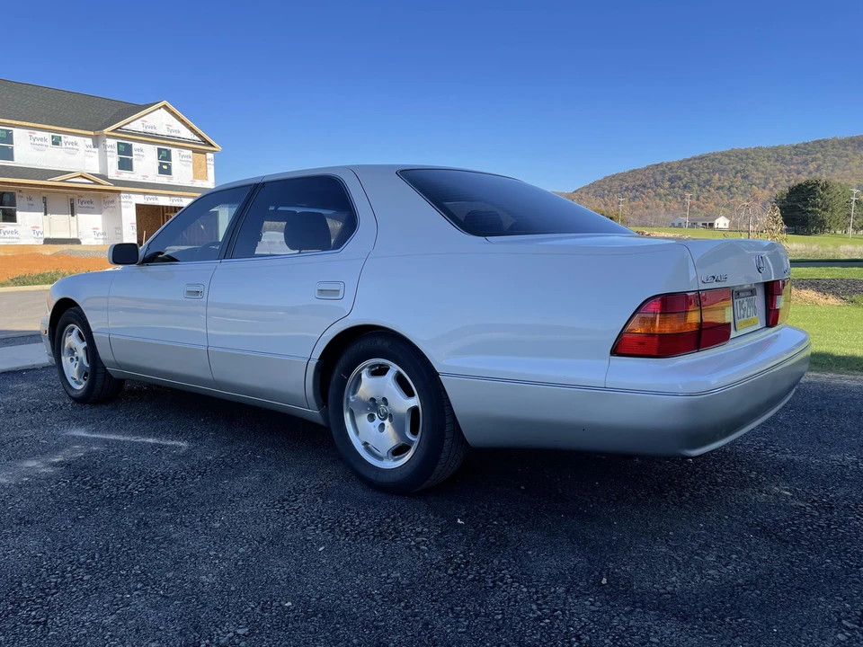 1998 Lexus LS 2nd Gen - Image 7 of 31