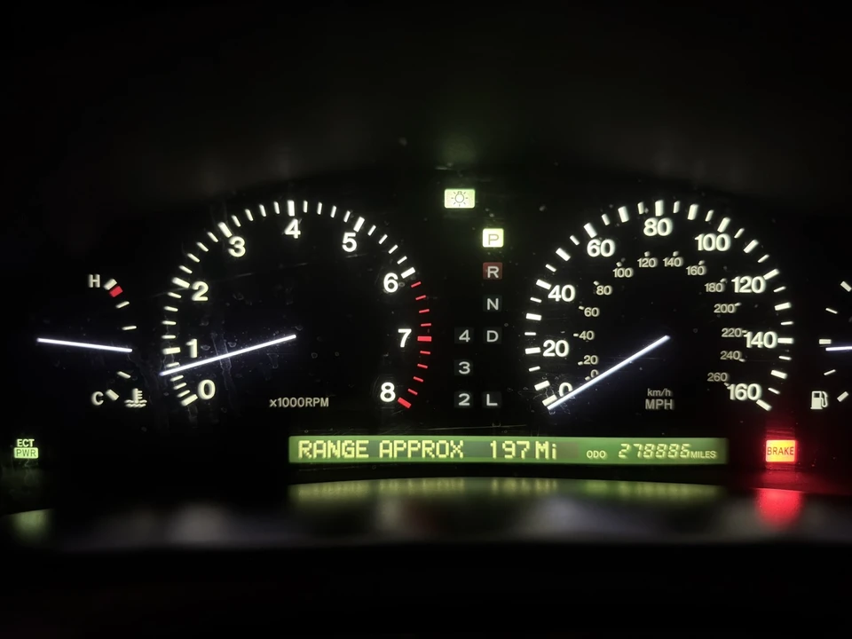 1998 Lexus LS 2nd Gen - Image 12 of 17